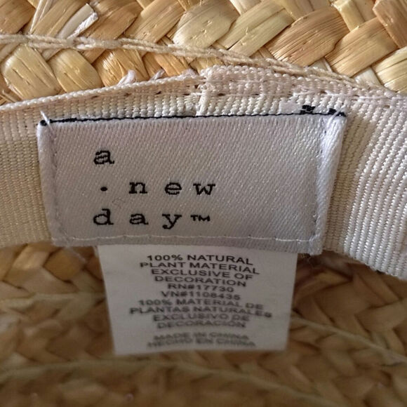 A New Day Straw Boat Hat Natural OS - Picture 4 of 4